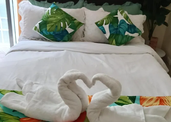 The Viceroy Tower Staycation At Mckinley Hills Taguig